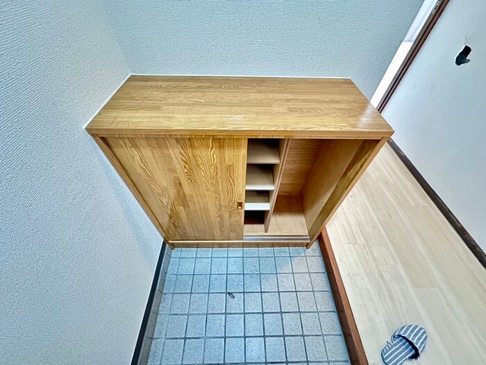 物件内観写真18　(靴箱)
