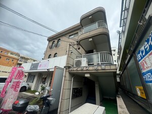 ハイネス名東外観写真