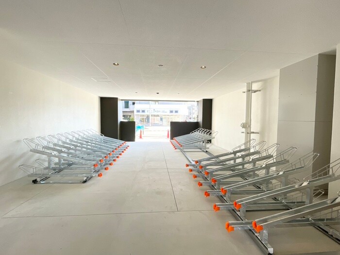 物件外観写真3　(駐輪場)