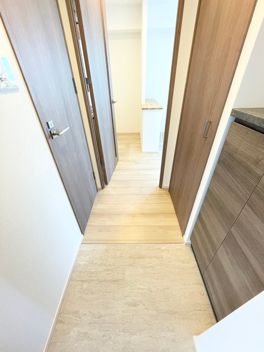 物件内観写真11　(玄関)