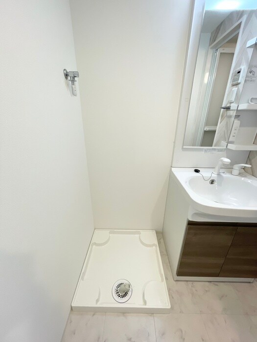 物件内観写真18　(洗濯機置場)