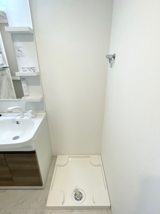 物件内観写真15　(洗濯機置場)