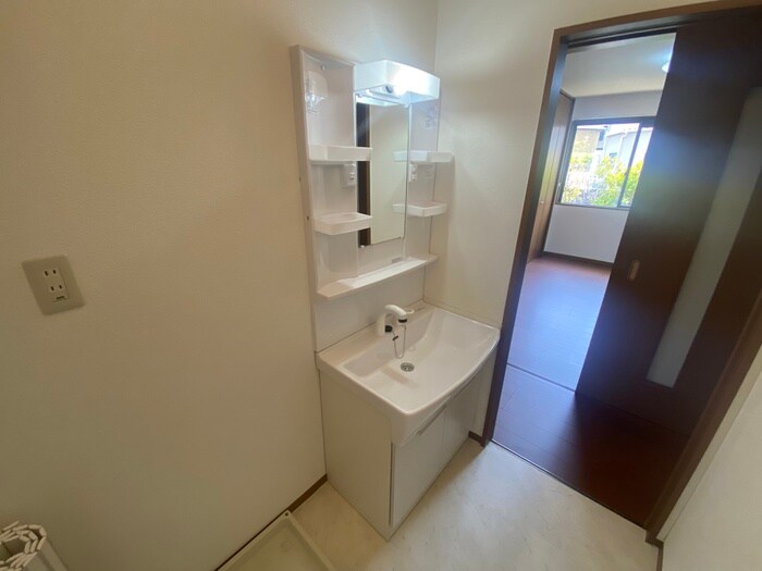 物件内観写真10　(洗面)