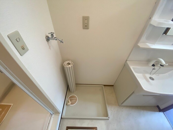 物件内観写真20　(洗濯機置場)