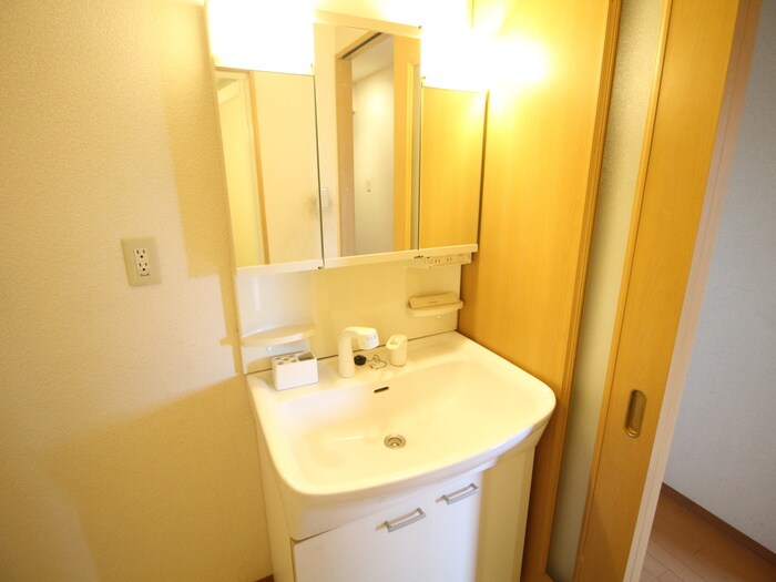 物件内観写真13　(洗面)