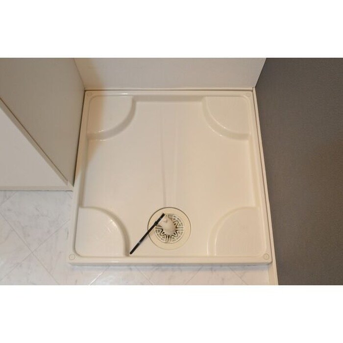 物件内観写真14　(洗濯機置場)