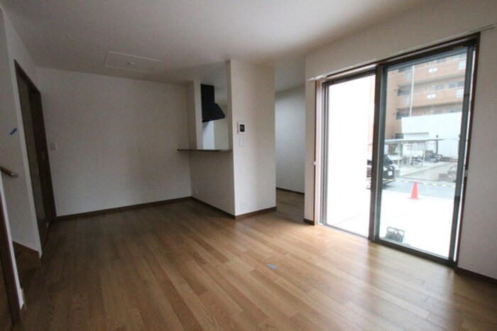 物件内観写真3　(居室)