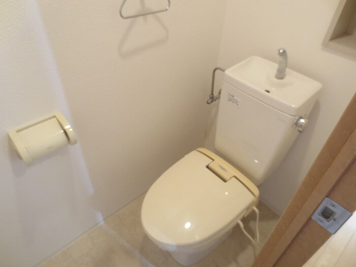 物件内観写真9　(トイレ)