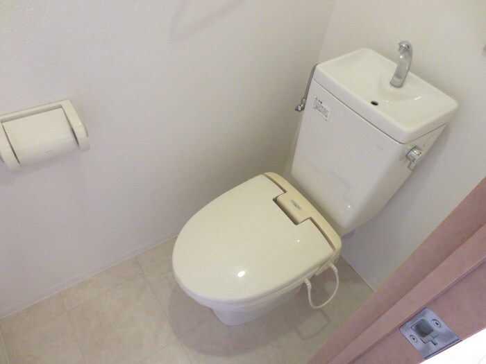 物件内観写真10　(トイレ)