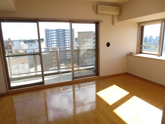 物件内観写真15　(居室)