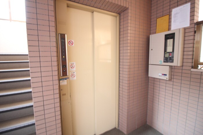 物件外観写真6　(建物設備)