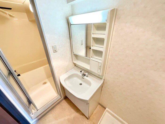 物件内観写真11　(洗面)