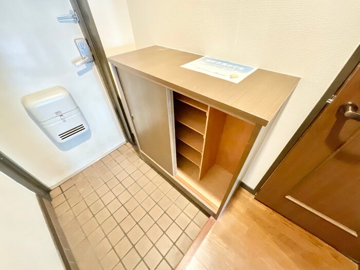 物件内観写真16　(靴箱)