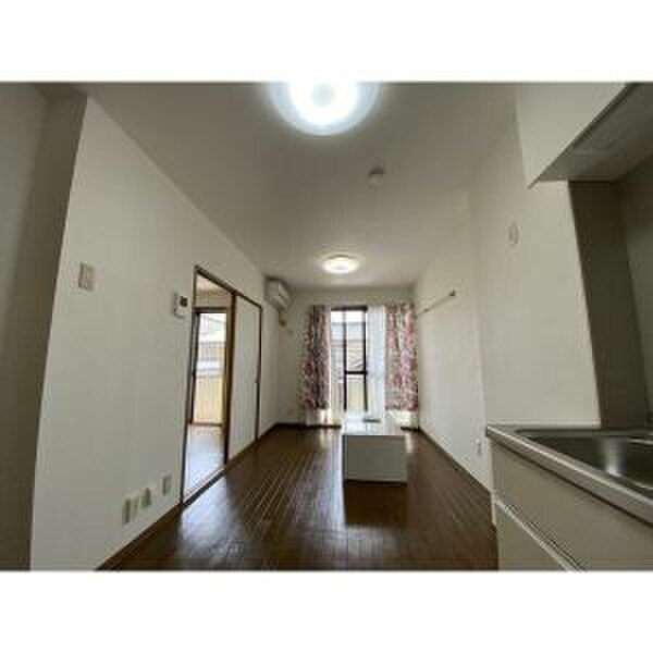 物件内観写真11　(廊下)