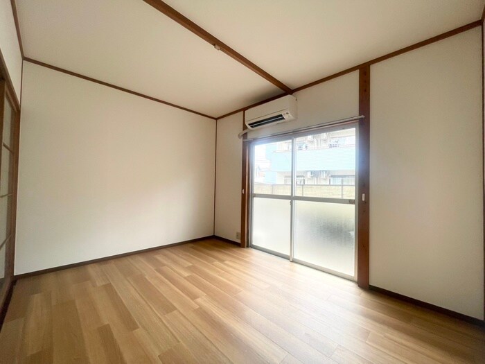 物件内観写真9　(居室)