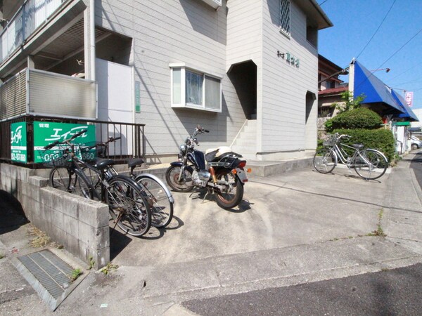 駐輪場