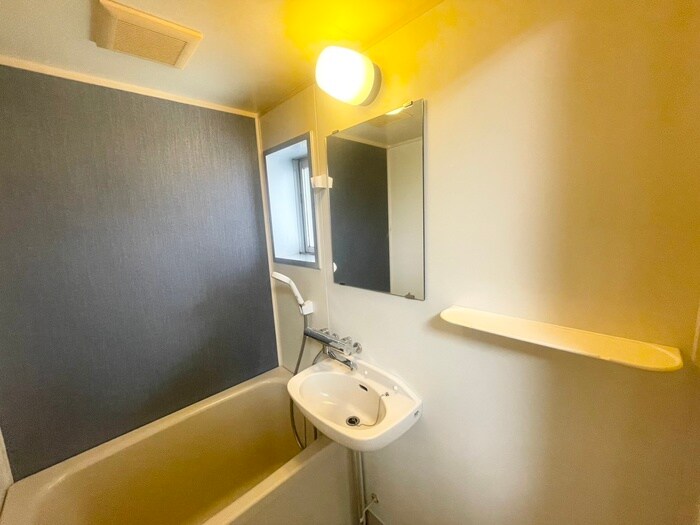 物件内観写真12　(洗面)