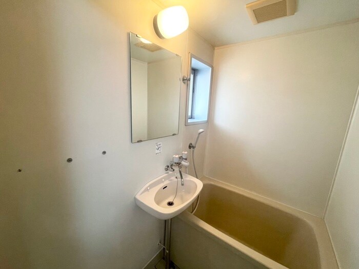 物件内観写真12　(洗面)