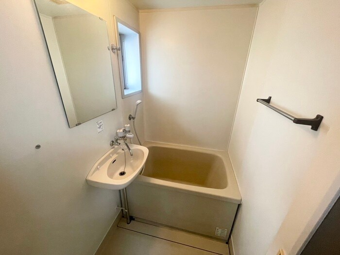 物件内観写真13　(バス／シャワールーム等)