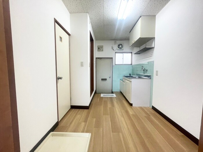 物件内観写真21　(廊下)