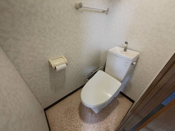 物件内観写真12　(トイレ)