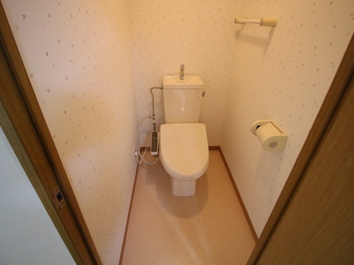 物件内観写真14　(トイレ)