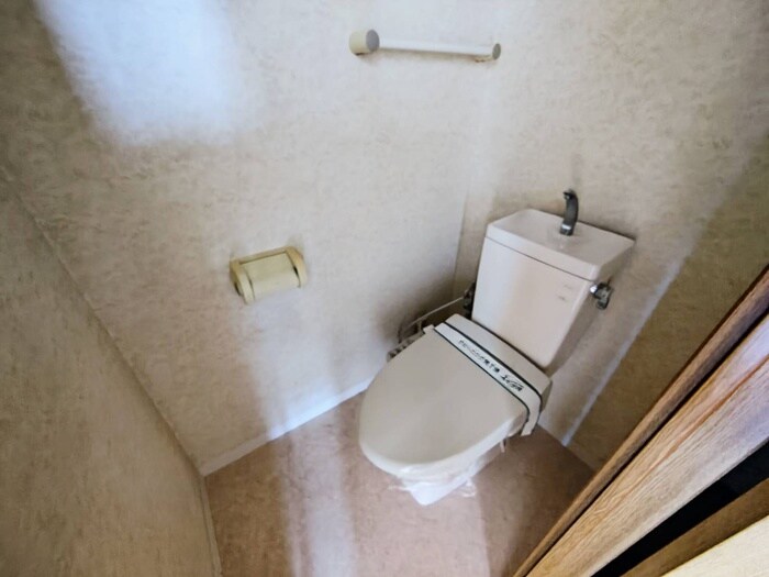 物件内観写真14　(トイレ)