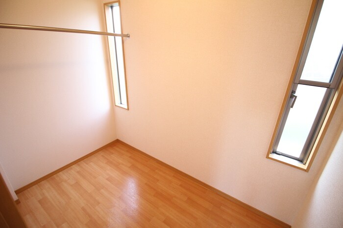 物件内観写真12　(居室)