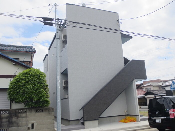 物件外観写真2　(外観写真)