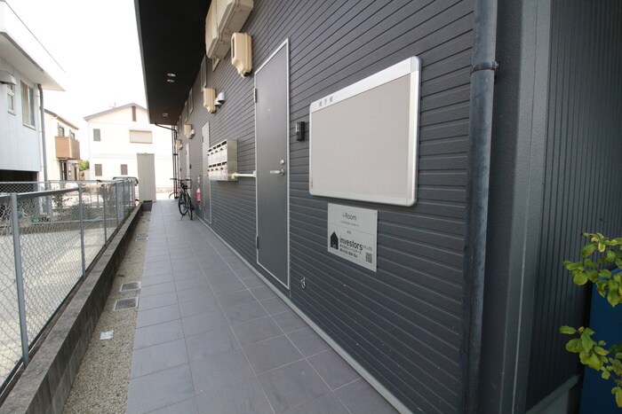 物件外観写真6　(駐輪場)