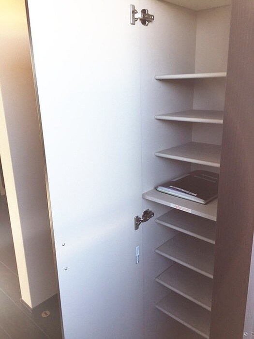 物件内観写真19　(靴箱)