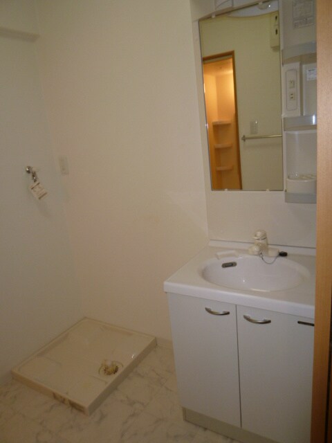 物件内観写真11　(洗面)