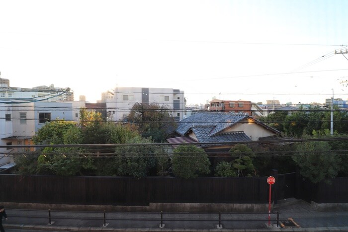 物件内観写真14　(室内からの展望)