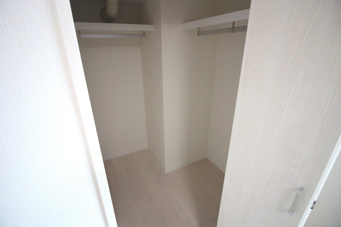 物件内観写真11　(収納)