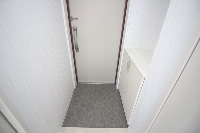 物件内観写真17　(玄関)