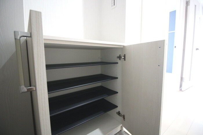 物件内観写真18　(靴箱)