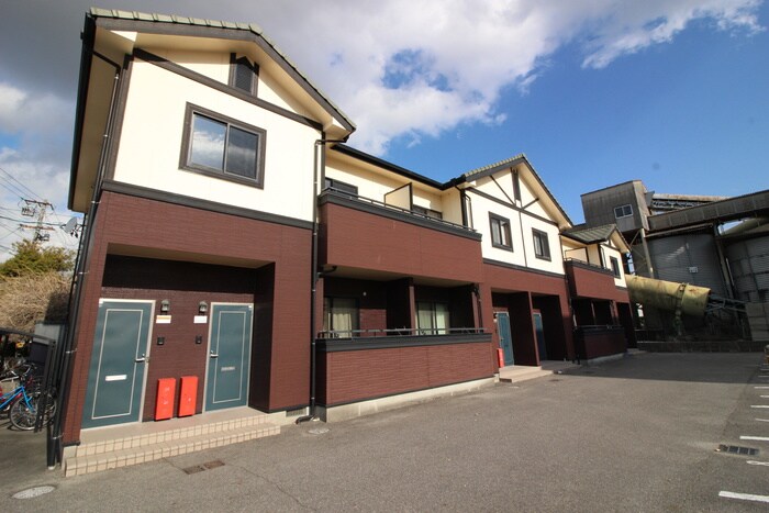 物件外観写真2　(外観写真)