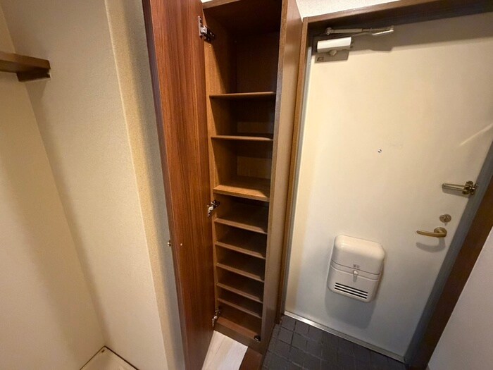 物件内観写真19　(靴箱)