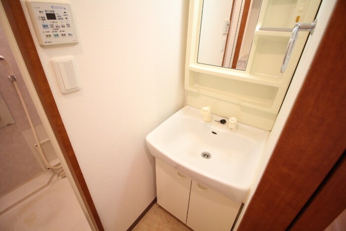 物件内観写真11　(洗面)