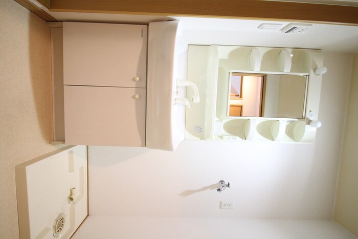 物件内観写真10　(洗面)