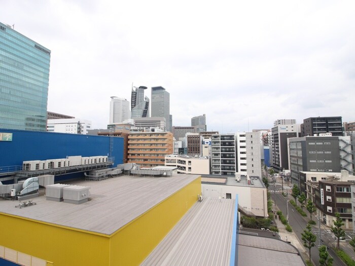 物件内観写真17　(室内からの展望)