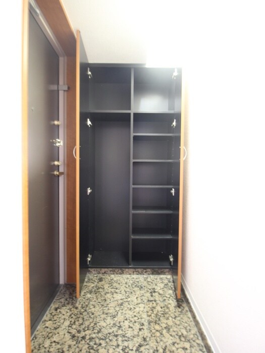 物件内観写真18　(靴箱)