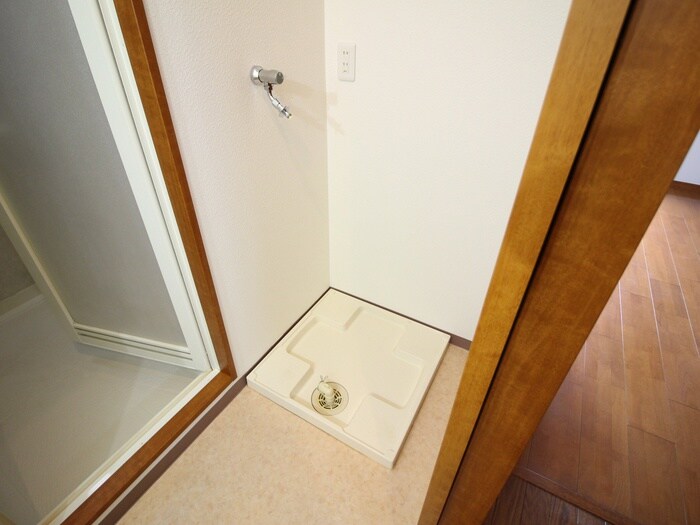 物件内観写真19　(洗濯機置場)