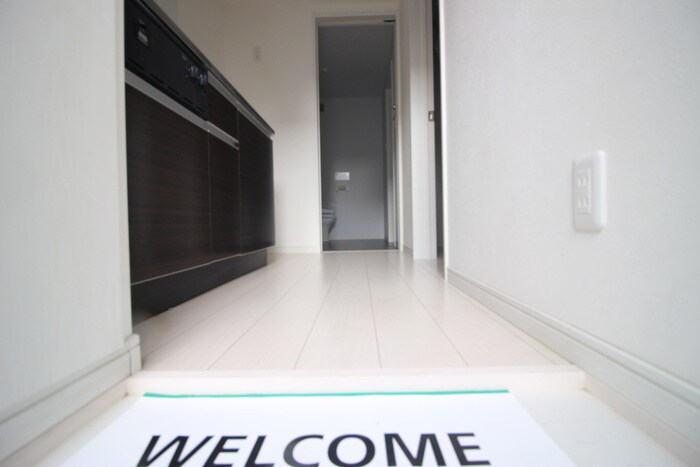 物件内観写真7　(玄関)