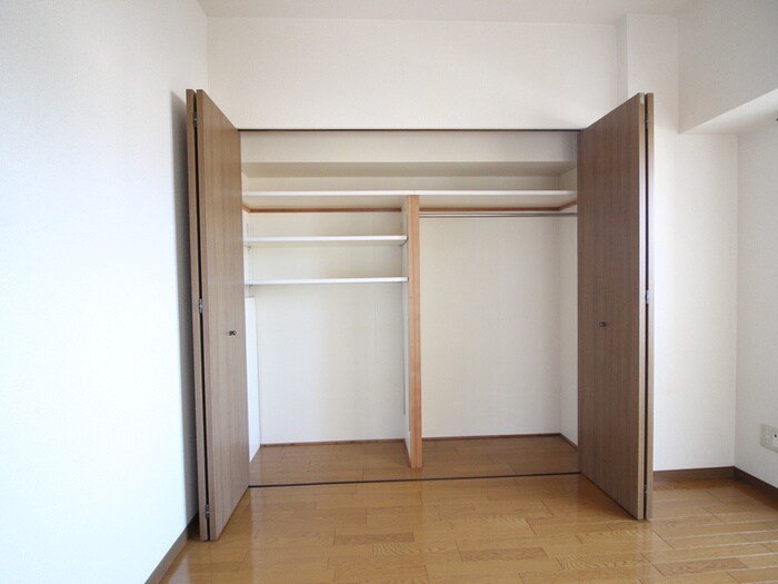 物件内観写真8　(収納)