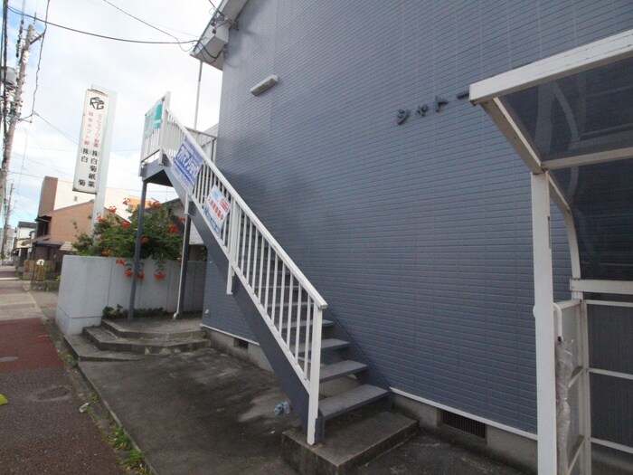 物件外観写真5　(外観写真)