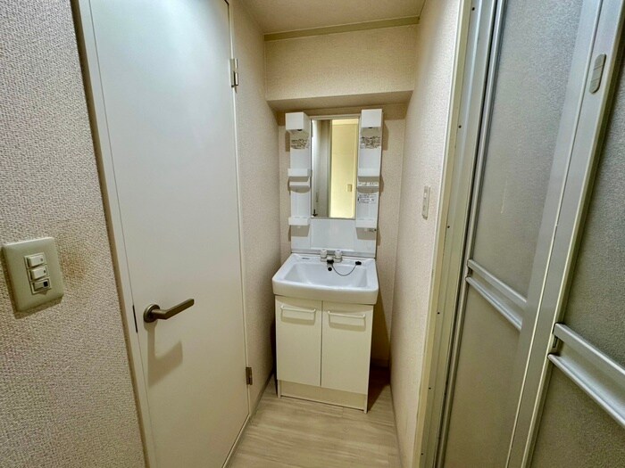 物件内観写真18　(洗面)