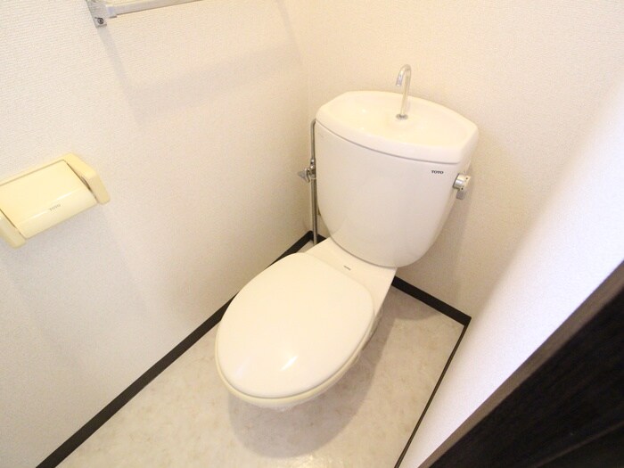 物件内観写真14　(トイレ)