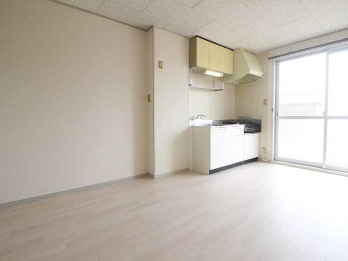 物件内観写真6　(居室)