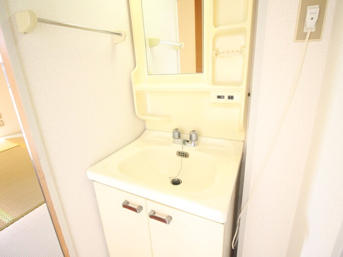 物件内観写真9　(洗面)